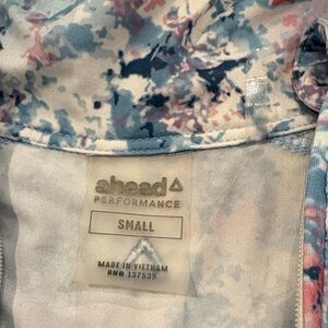 Ahead Performance Floral Top